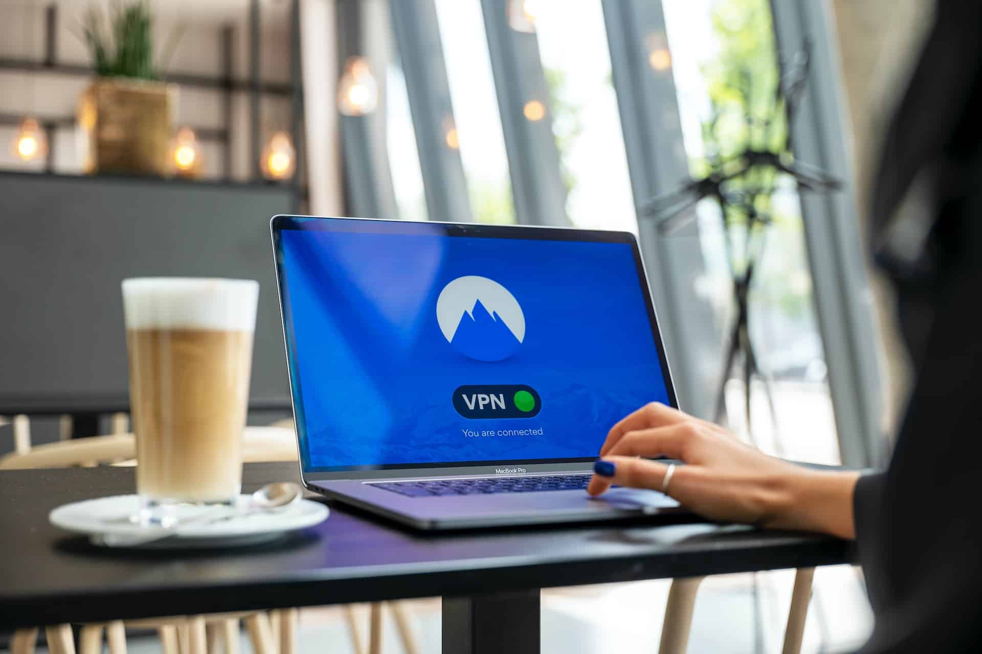 Read more about the article VPN Használat: Miért érdemes?