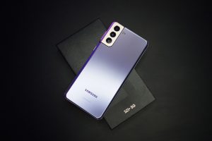 Read more about the article A Samsung végre felgyorsít: 65W töltési támogatás a Galaxy S24 Ultra modellben