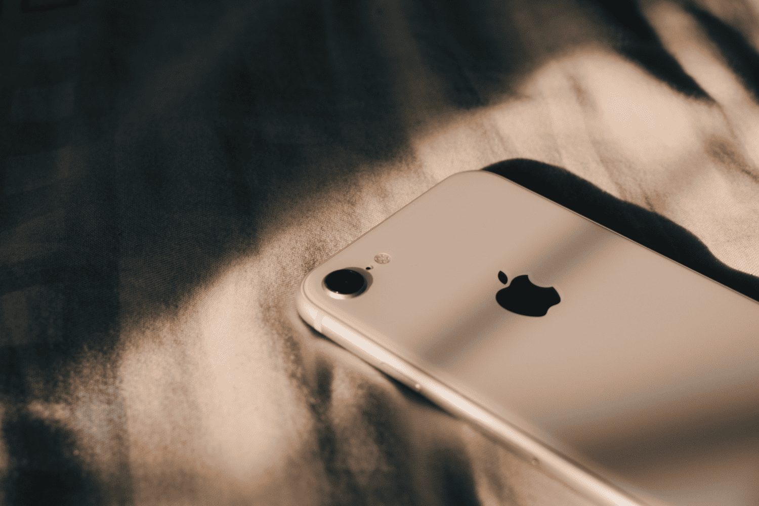 You are currently viewing Felújított iPhone 13 garanciával – itt a Rejoy.hu